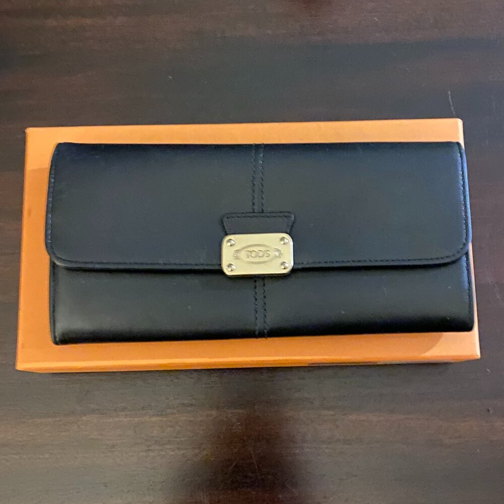 Tod's Long Black Leather Continental Wallet Clutch Silver Tone Hardware $550